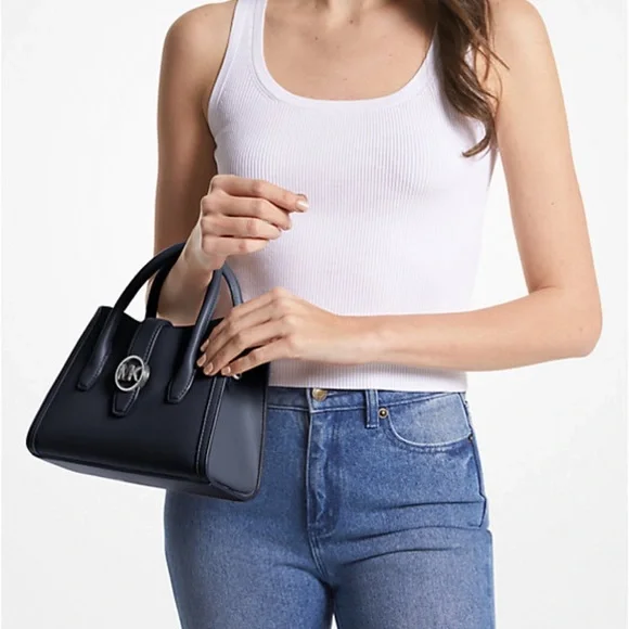 MICHAEL KORS
Gabby Small Faux Leather Satchel
COLOR NAVY
NWT - Picture 3 of 16